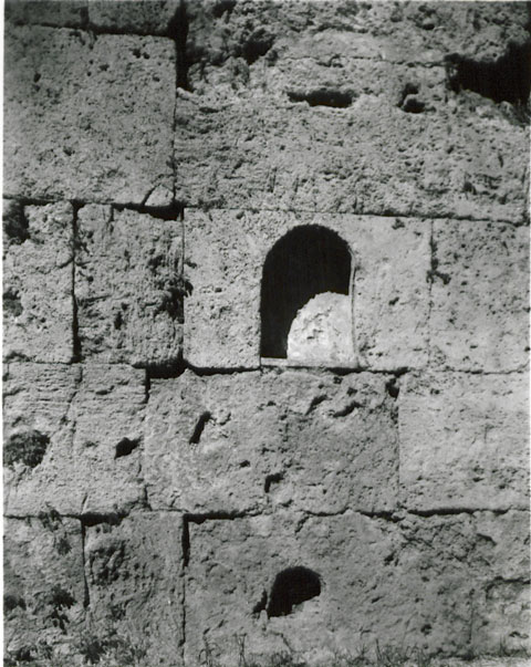 Pompeii Stabian Gate.  March 2009.  East side.  Lower niche.  
