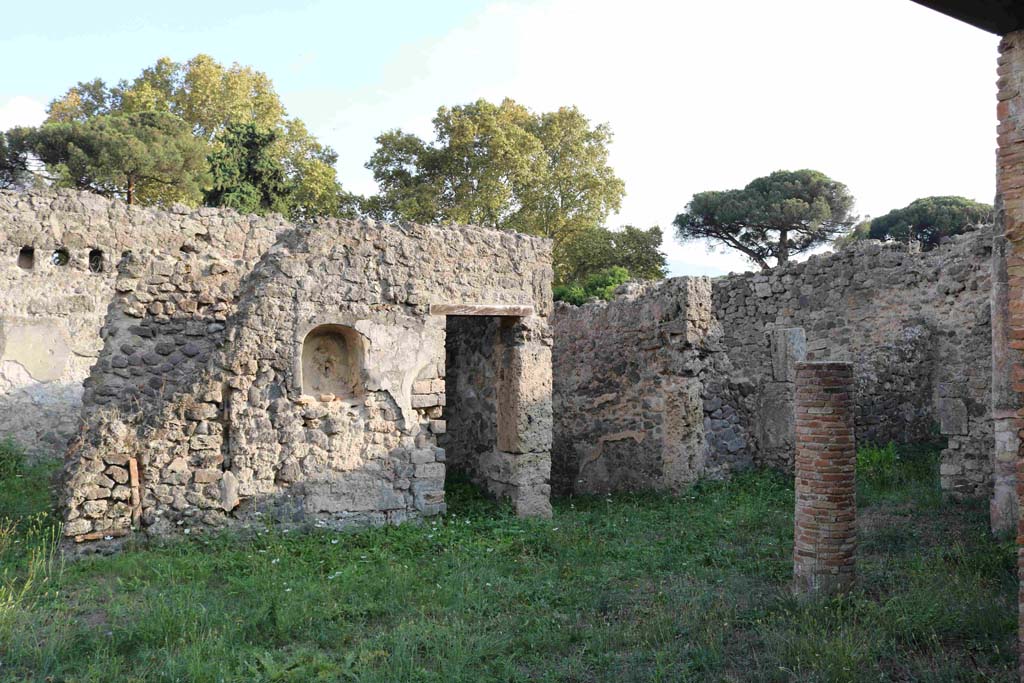 I.2.24 Pompeii. September 2018. Looking south-west across atrium from large room on north side. Photo courtesy of Aude Durand.