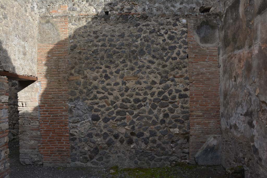 I.4.26 Pompeii. May 2019. Looking towards south wall.
Foto Tobias Busen, ERC Grant 681269 DCOR.
