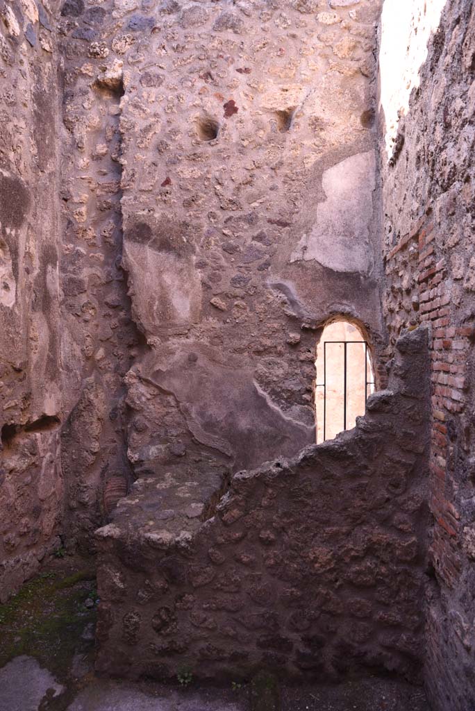 I.4.26 Pompeii. October 2019. Looking west through doorway of room under the steps of I.4.25.
Foto Tobias Busen, ERC Grant 681269 DCOR.
