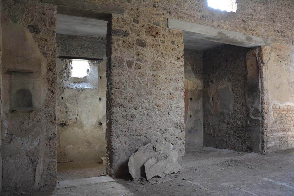 I.8.17 Pompeii. March 2019. Room 3, south-east corner of atrium, with doorway to room 8, and ala 7, in south wall.   
Foto Annette Haug, ERC Grant 681269 DCOR.
