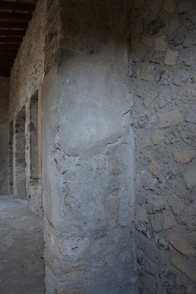 I.8.17 Pompeii. March 2019. Room 8, north-east corner with doorway to atrium 3.
Foto Annette Haug, ERC Grant 681269 DCOR.
