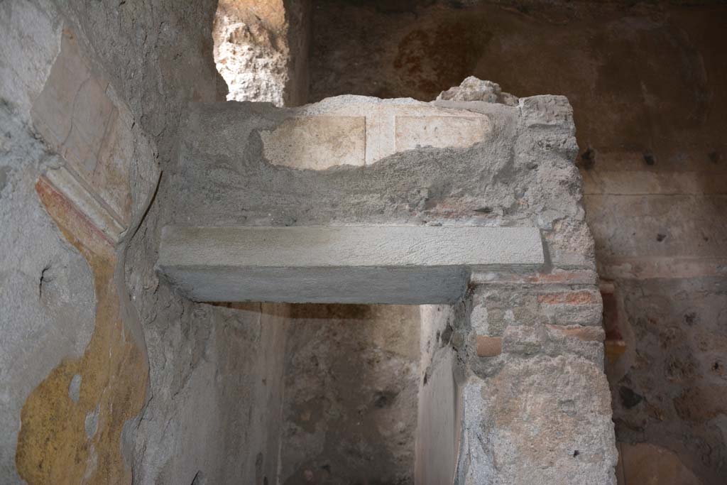 I.8.17 Pompeii. March 2019. Room 15, looking north above doorway to closet.
Foto Annette Haug, ERC Grant 681269 DCOR.
