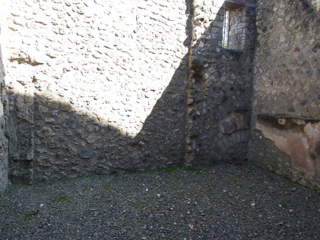 I.10.15 Pompeii.  March 2009. Third room to south of entrance with amphorae.