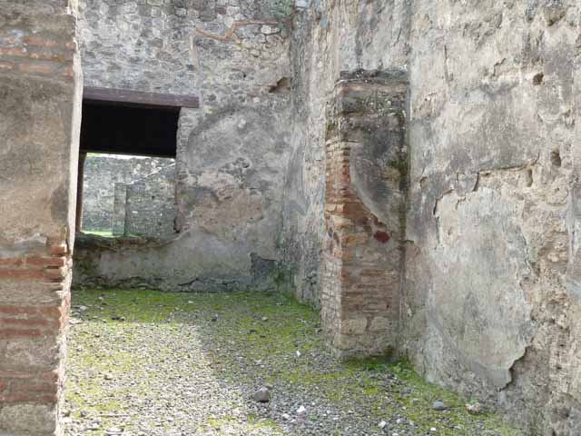 I.12.2 and I.12.1 Pompeii.  March 2009  Room 4.  Looking north.
