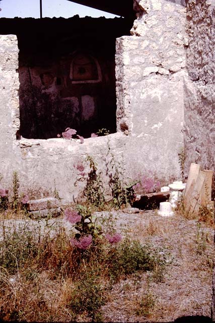 I.12.15 Pompeii.  March 2009. Steps to outside Triclinium, at east end of corridor.