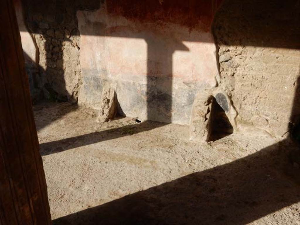 II.4.6 Pompeii. December 2018. 
Looking towards the east side and south-east corner of the portico of the baths, from entrance doorway. Photo courtesy of Aude Durand.
