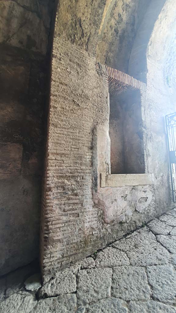 II.6 Pompeii. July 2021. 
Looking towards rectangular niche on west side of corridor.
Foto Annette Haug, ERC Grant 681269 DÉCOR.

