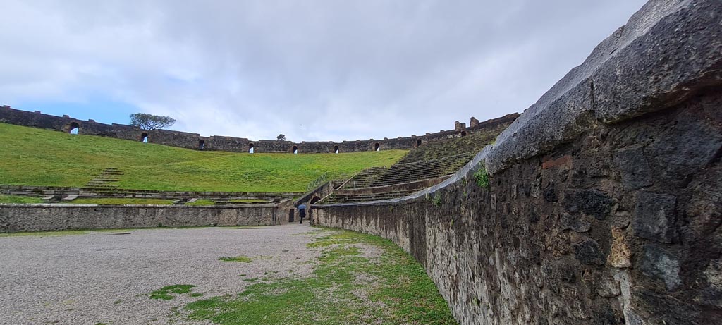 II.6 Pompeii. April 2022. Looking towards north end from north-east side. Photo courtesy of Giuseppe Ciaramella.
