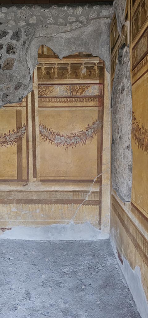 V.2.i Pompeii. December 2023.
Room 19, south-west corner. Photo courtesy of Miriam Colomer.
