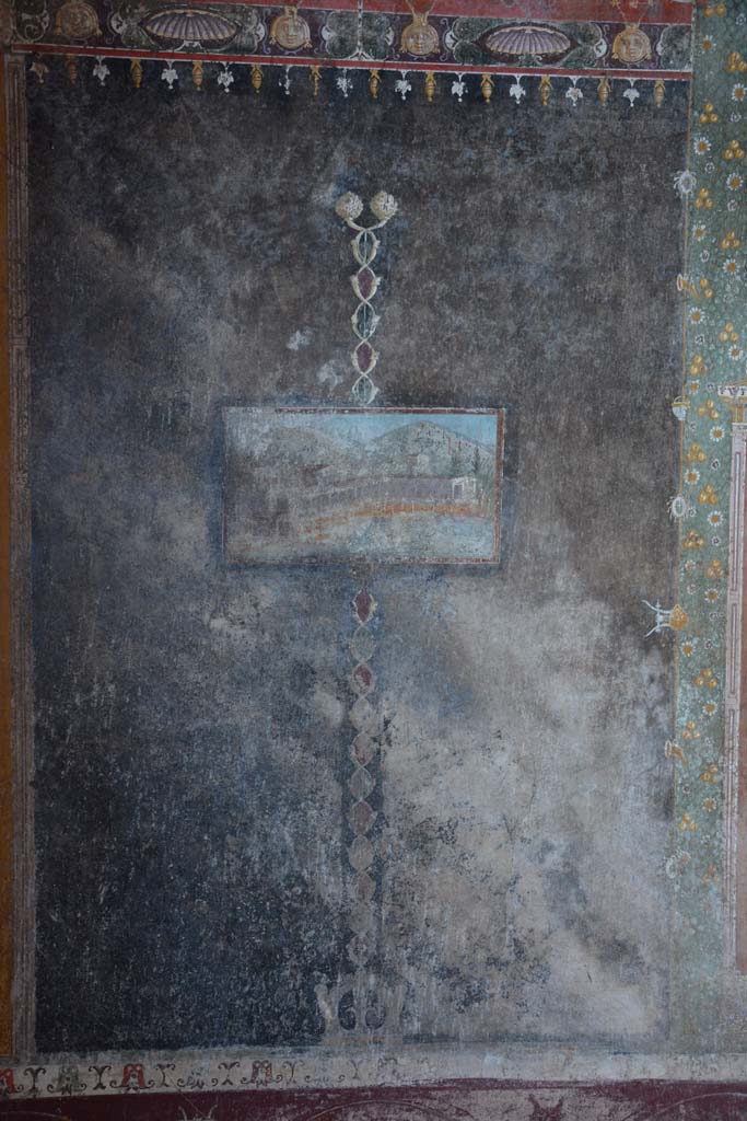 V.4.a Pompeii. March 2018. Room ‘h’, black side panel from east end of south wall.
Foto Annette Haug, ERC Grant 681269 DÉCOR.

