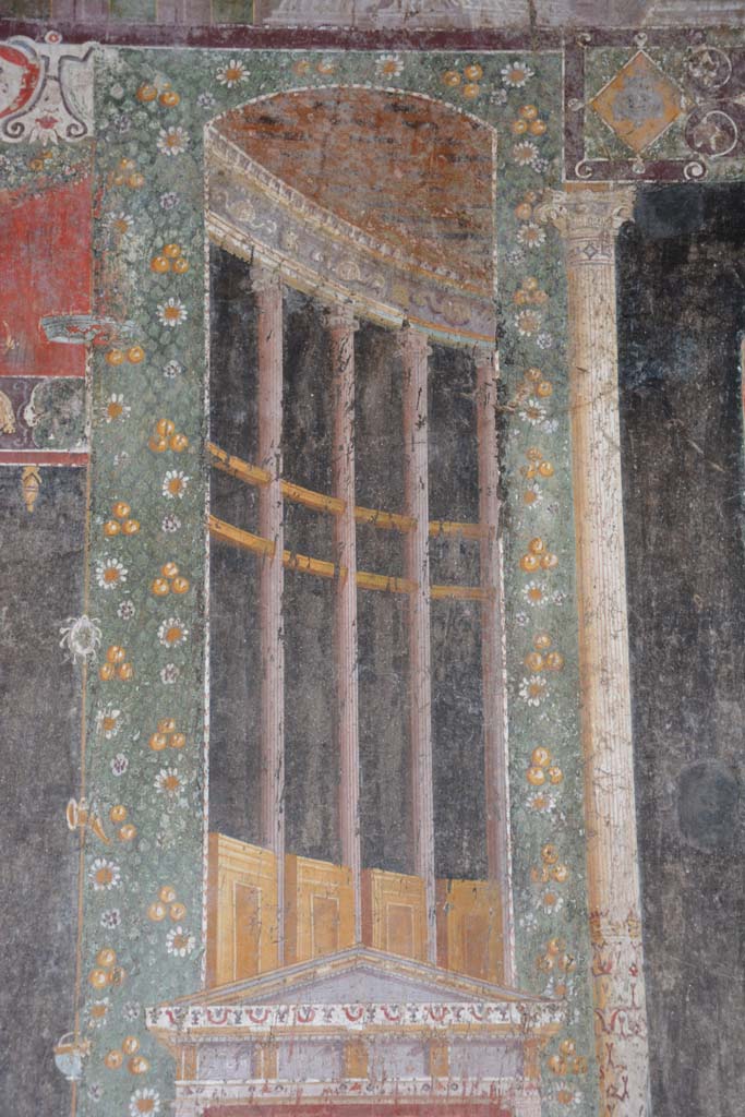 V.4.a Pompeii. March 2018. 
Room ‘h’, detail from the upper part of the separating panel on east end of south wall.
Foto Annette Haug, ERC Grant 681269 DÉCOR.
