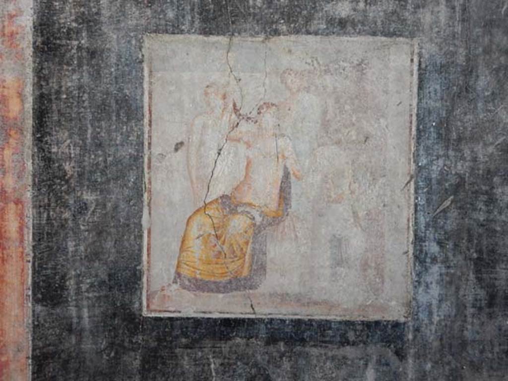 V.4.a, Pompeii. May 2018. Wall painting from east wall of cubiculum on south side of atrium. Photo courtesy of Buzz Ferebee.
