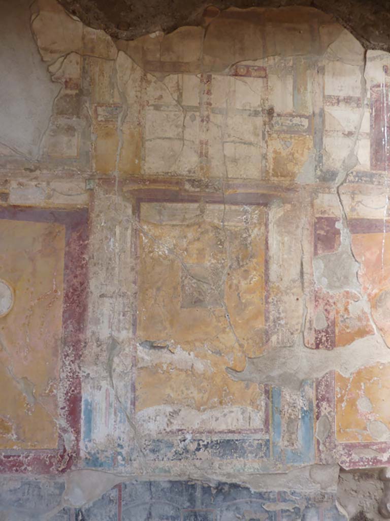 VI.7.23 Pompeii. October 2014. Central panel from north wall of tablinum.
Foto Annette Haug, ERC Grant 681269 DÉCOR.

