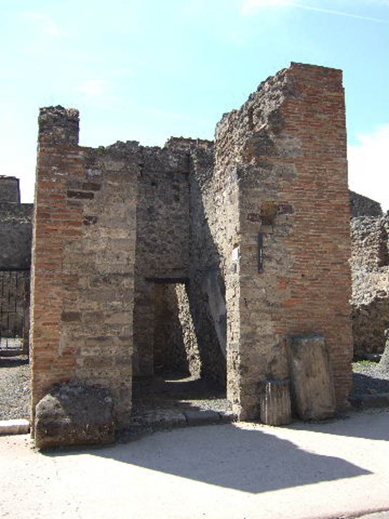 VI.8.14 Pompeii. May 2005. Entrance.