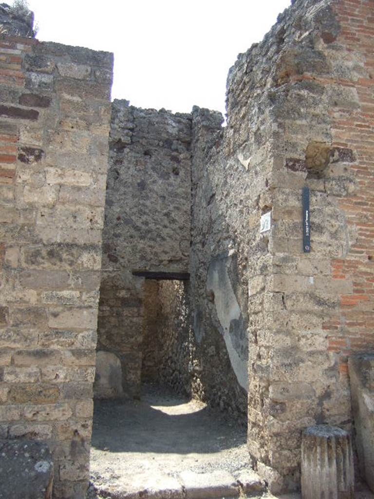 VI.8.14 Pompeii. May 2006. Entrance and doorway to rear room.