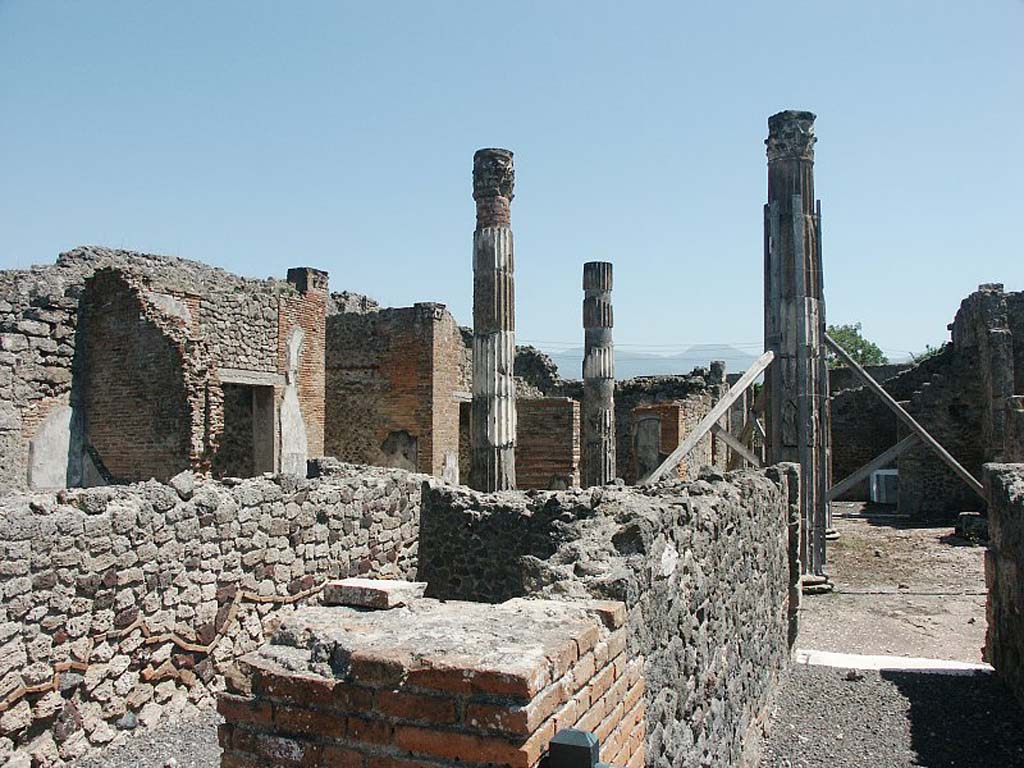 VI.12.5 Pompeii. Undated photo, c.2000. Looking south towards Tetrastyle atrium 7, from corridor 16. Lower left would be room 51 of VI.12.2.