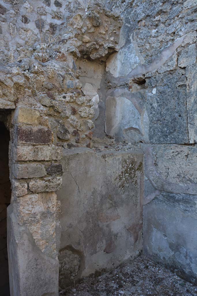 VI.14.40 Pompeii. September 2019. South wall in south-west corner of alcove.
Foto Annette Haug, ERC Grant 681269 DÉCOR

