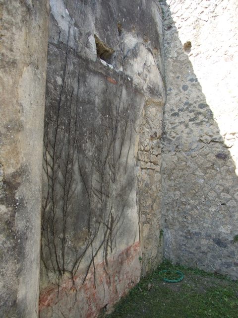 VI.15.5 Pompeii.  December 2007.  Looking across Atrium through Tablinum