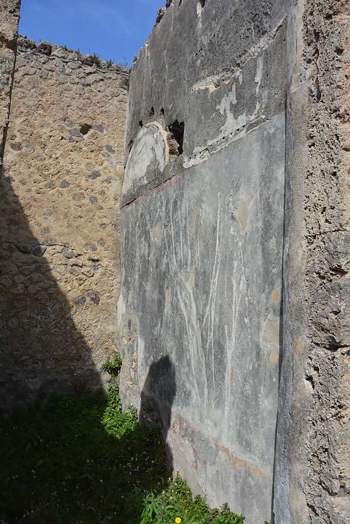 VI 15 5 Pompeii. March 2019. Cubiculum 4, east wall.
Foto Annette Haug, ERC Grant 681269 DCOR.
