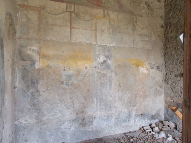VI.16.27 Pompeii.  March 2009.  Room 19, Small room. North wall.