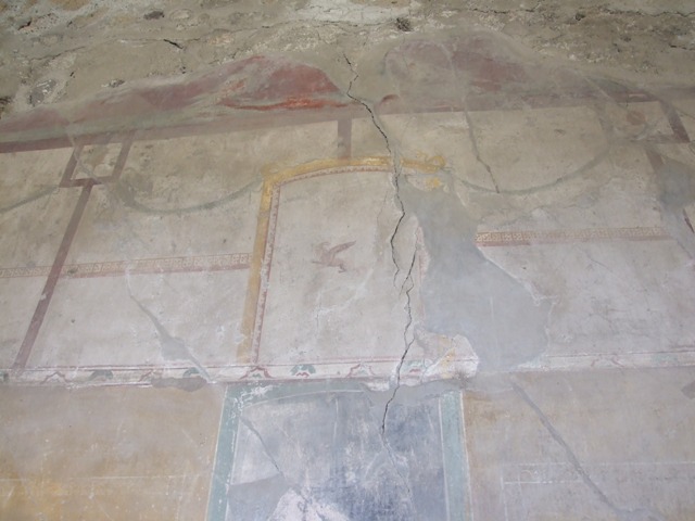 VI.16.27 Pompeii.  March 2009.  Room 20,  West wall, with window.