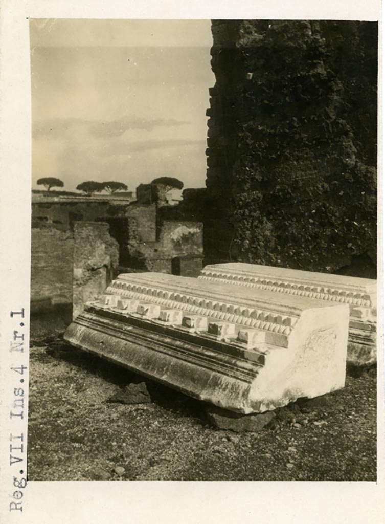 VII.4.1 Pompeii. Pre-1937-39. Decorative stonework.
Photo courtesy of American Academy in Rome, Photographic Archive. Warsher collection no. 1198.

