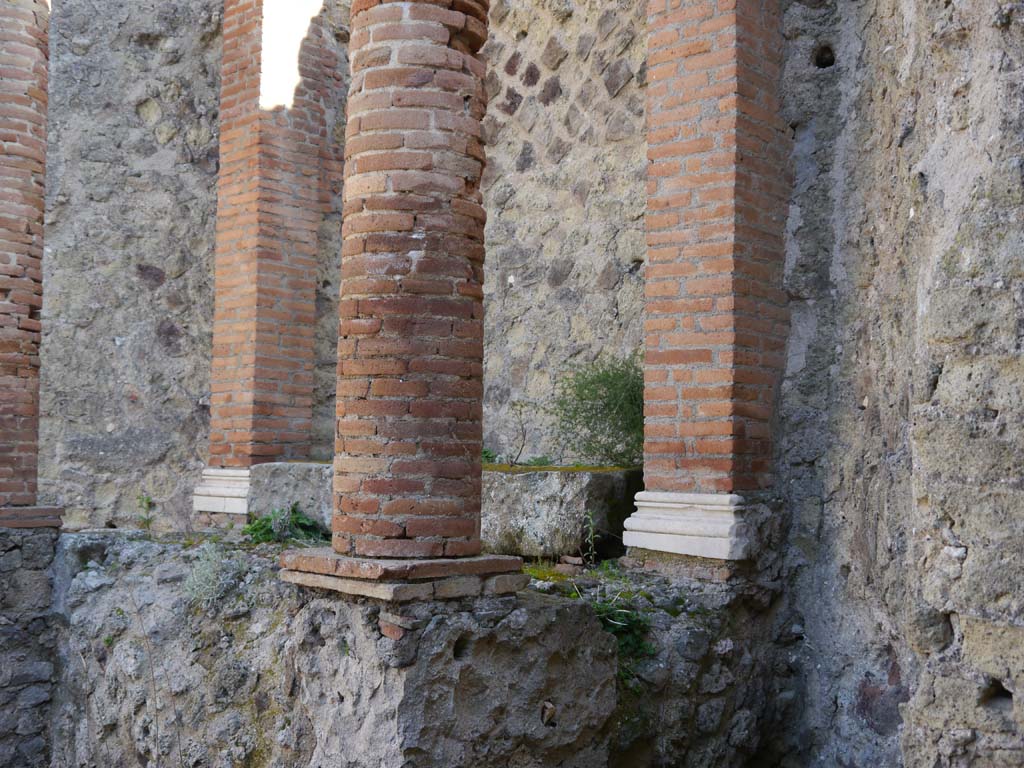 VII.4.1, Pompeii. March 2019. Masonry columns and pilasters from aedicula, south side.
Foto Anne Kleineberg, ERC Grant 681269 DÉCOR.
