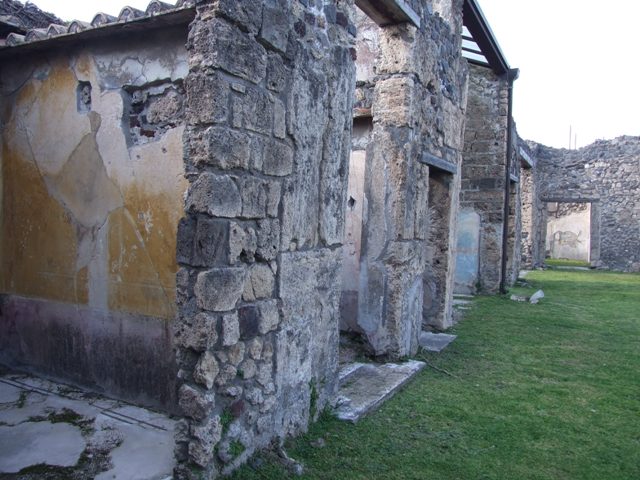 VII.4.31 Pompeii.  March 2009.  Doorway to Room 14.