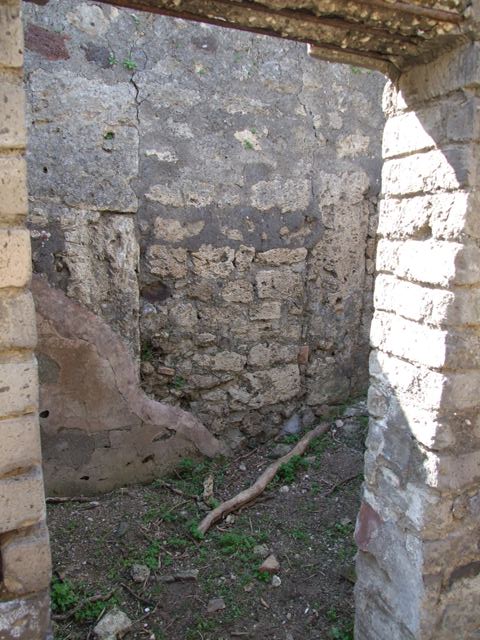 VII.4.56 Pompeii.  March 2009. Room 1. Site of remains of staircase to upper floor, in north west corner.