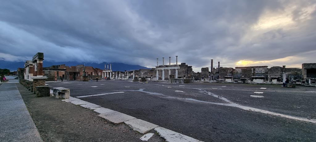 VII.8 Pompeii Forum. January 2023. Looking south-west across Forum, from east side. Photo courtesy of Miriam Colomer.