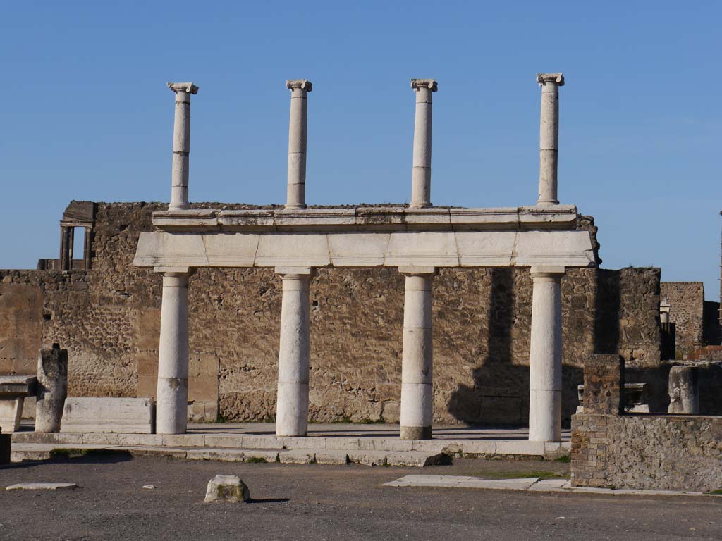 VII.8.00, Pompeii. March 2019. Looking west across Forum.  
Foto Anne Kleineberg, ERC Grant 681269 DÉCOR.
