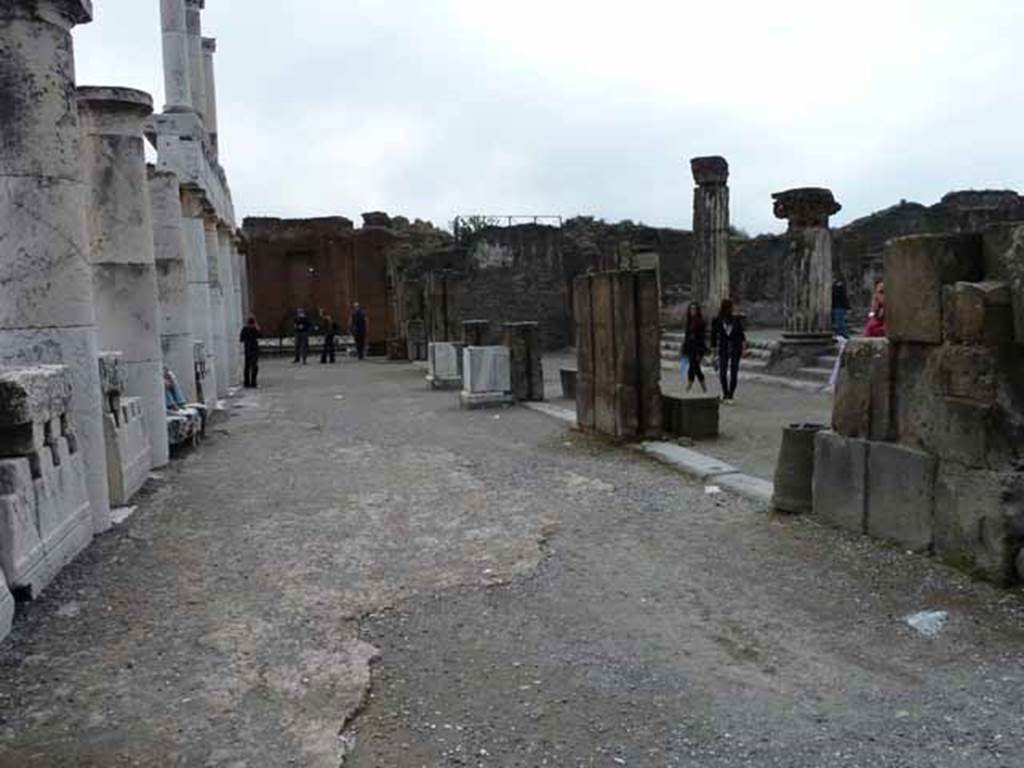 VII.8 Pompeii Forum. May 2010. South-west corner, looking south from the end of the Via Marina.