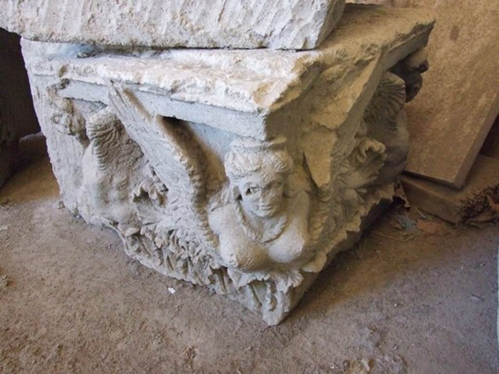 VII.9.2 Pompeii. Capitals of pilasters preserved in VII.7.29 Forum Granary store, which may be from IX.1.20. 


