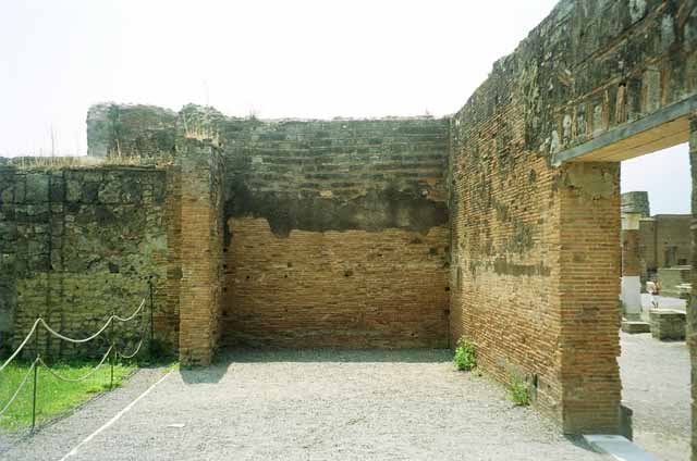 VII.9.2 Pompeii. December 2007. Vestibule. South end.