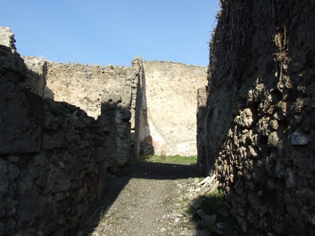 VII.12.21 Pompeii.  December 2007. Fauces.