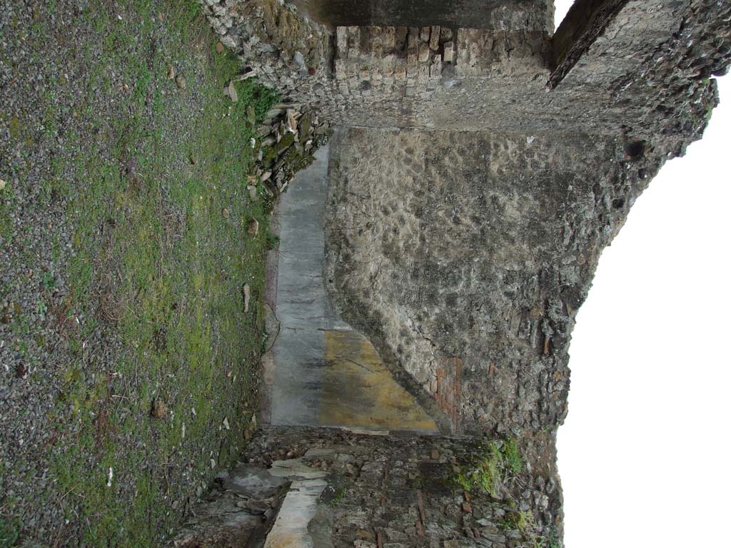 VII.12.21 Pompeii.  December 2005.  Room in north east corner of atrium.