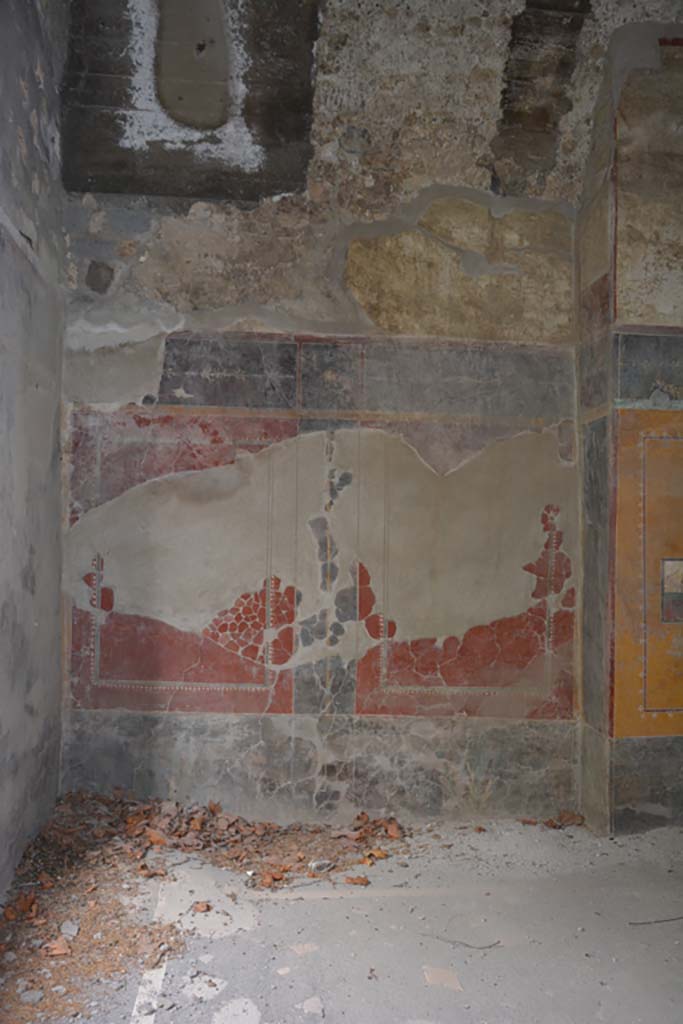 VII.16.22 Pompeii. October 2018. Triclinium 25, anteroom at west end of north wall.
Foto Annette Haug, ERC Grant 681269 DCOR.
