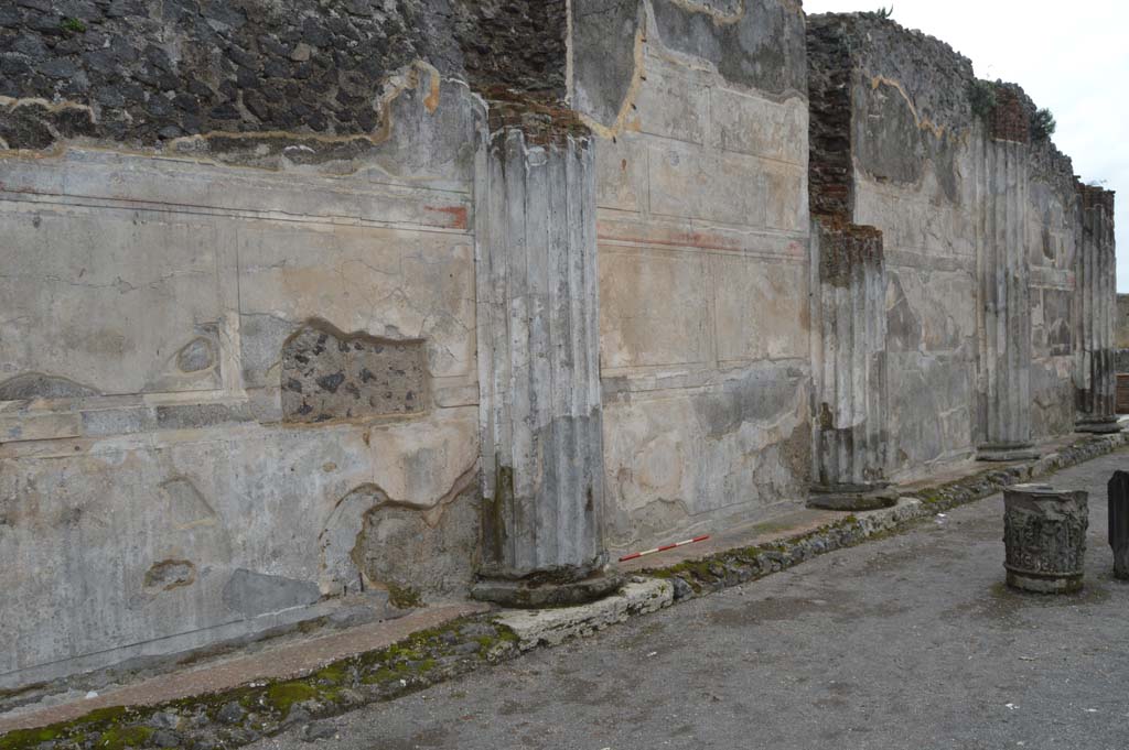 VIII.1.1 Pompeii, May 2018. Basilica, looking west along south wall of south side corridor.  Photo courtesy of Buzz Ferebee.
