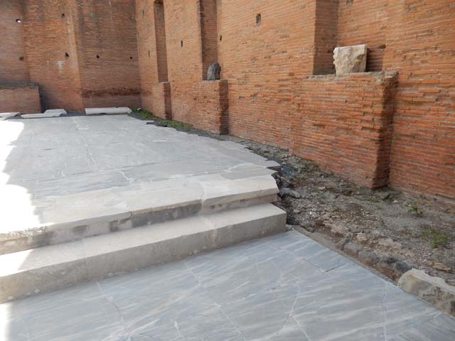 VIII.2.6 Pompeii. May 2018. Detail of flooring on west side. Photo courtesy of Buzz Ferebee.