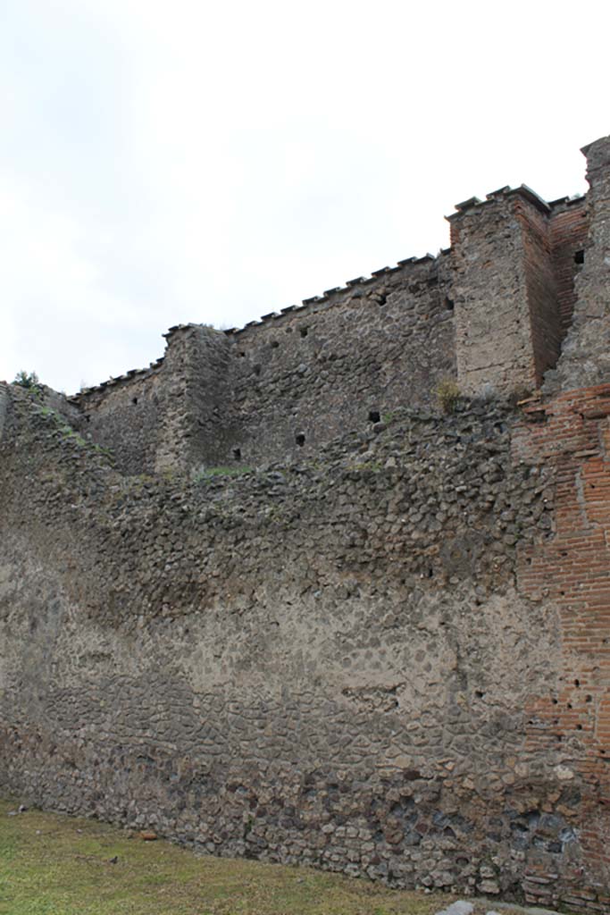 VIII.2.10 Pompeii. March 2014. Looking towards west wall.
Foto Annette Haug, ERC Grant 681269 DÉCOR.
