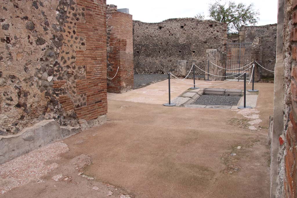 VIII.2.13 Pompeii. October 2020. Looking north-east across tablinum towards atrium. Photo courtesy of Klaus Heese.