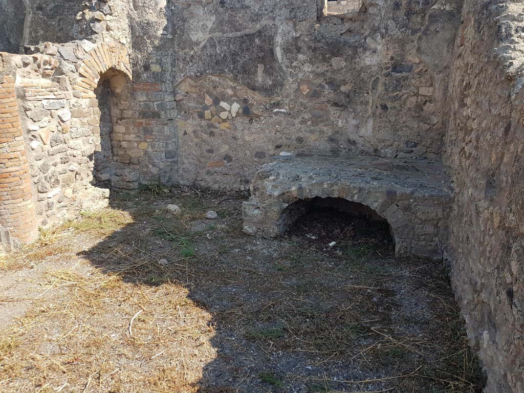 VIII.3.16 Pompeii. September 2021. Looking south in kitchen, with niche latrine, on left. Photo courtesy of Klaus Heese