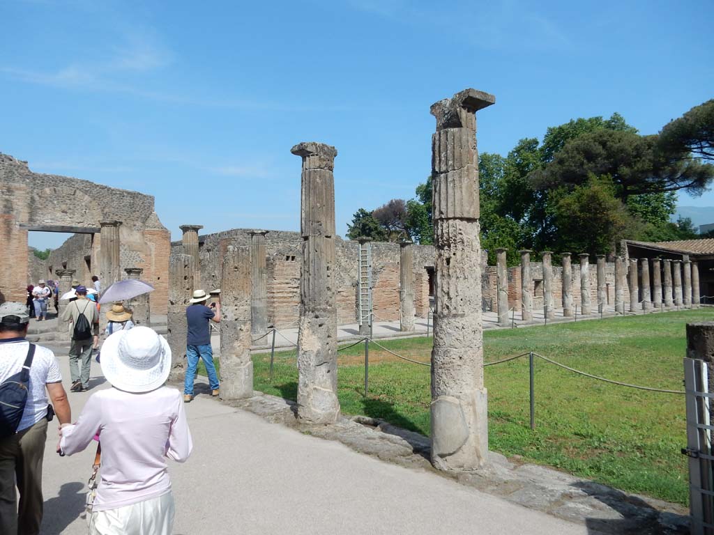 VIII.7.16 Pompeii. December 2018. Looking across north-east corner, towards south-west. Photo courtesy of Aude Durand.