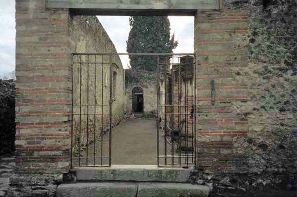 VIII.7.28 Pompeii. May 2010. Entrance. Photo courtesy of Rick Bauer.