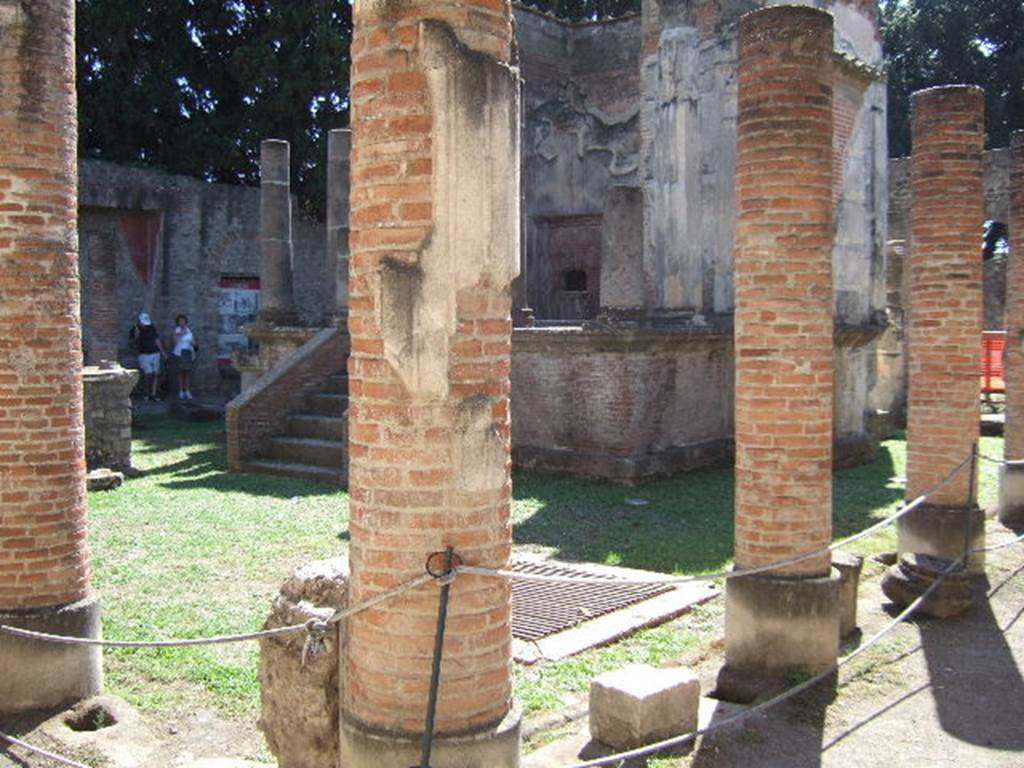 VIII.7.28 Pompeii. May 2006. North-east corner of temple court from entrance.