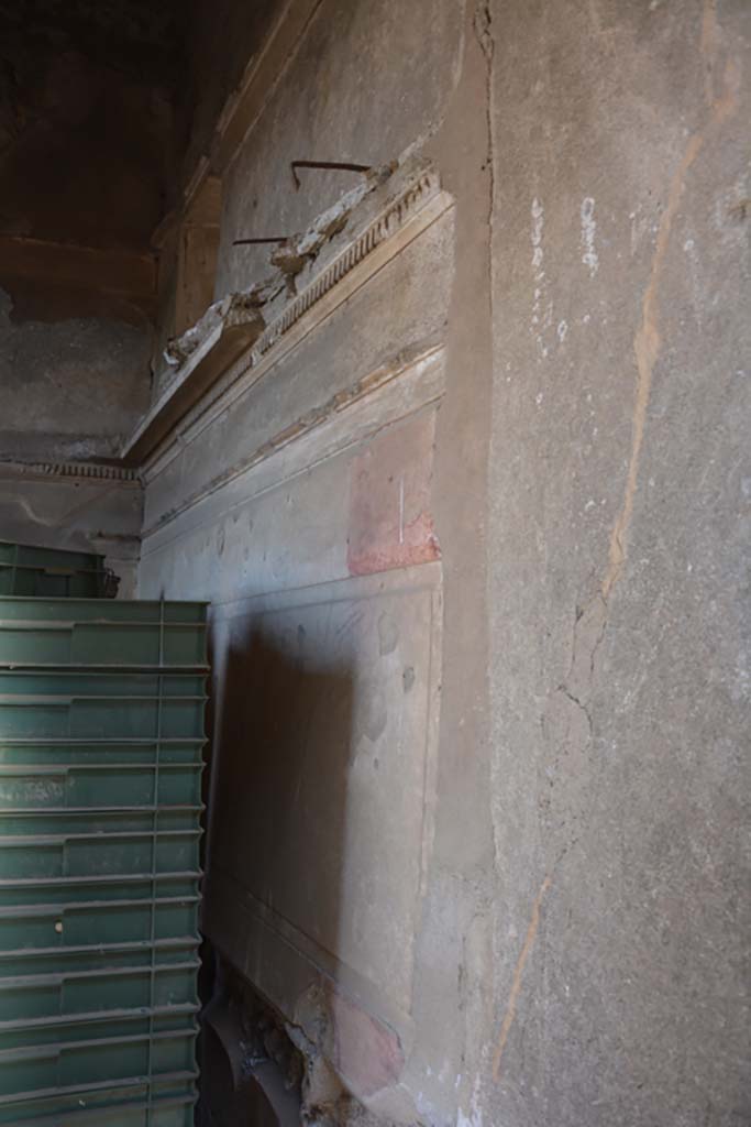 IX.2.17 Pompeii. October 2019. Room 2, looking from doorway in entrance corridor towards east wall.
Foto Annette Haug, ERC Grant 681269 DÉCOR.
