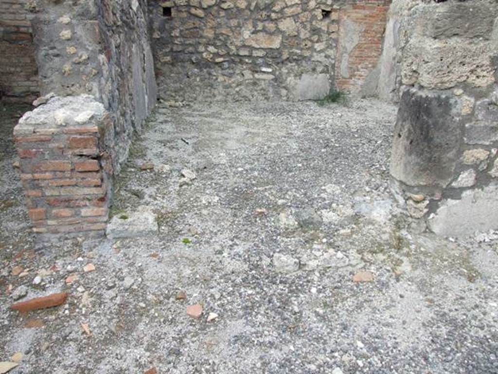 IX.3.17  Pompeii.  March 2009.  Rear room, with remains of 2 steps.
