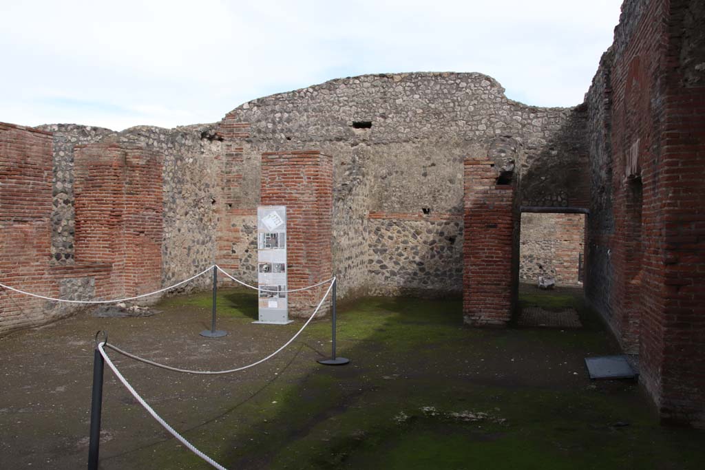 IX.4.18 Pompeii. October 2020. Looking north-east towards rooms “n” and “o”. Photo courtesy of Klaus Heese.