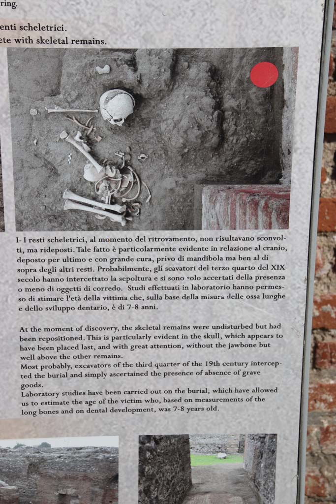 IX.4.18 Pompeii. October 2020. Information notice-board regarding skeleton. Photo courtesy of Klaus Heese.